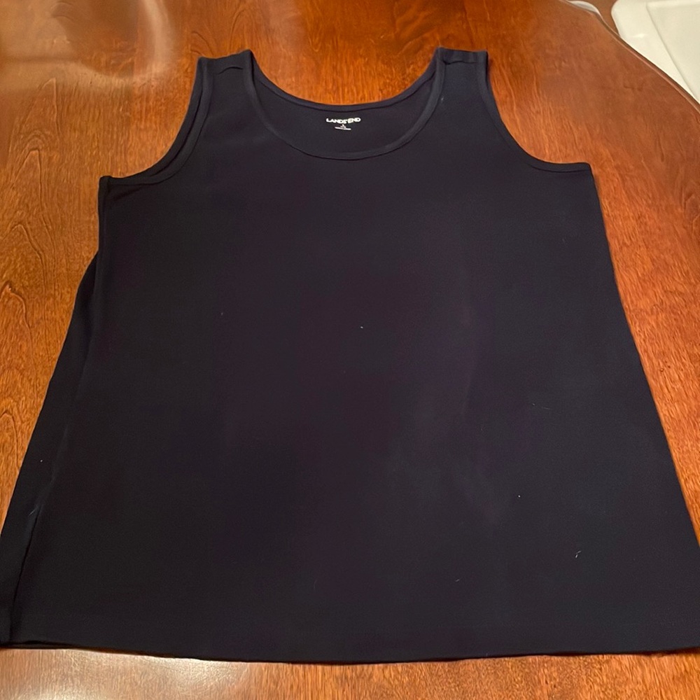 Lands’ End tank, L